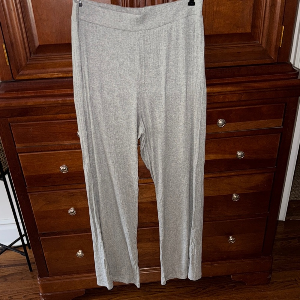 Love by Gap Wide Leg Ribbed Pants XL - Never Worn